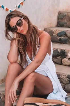 Badeanzug mit Wickeloberteil – Swimsuit Ivory><noscript><img width=