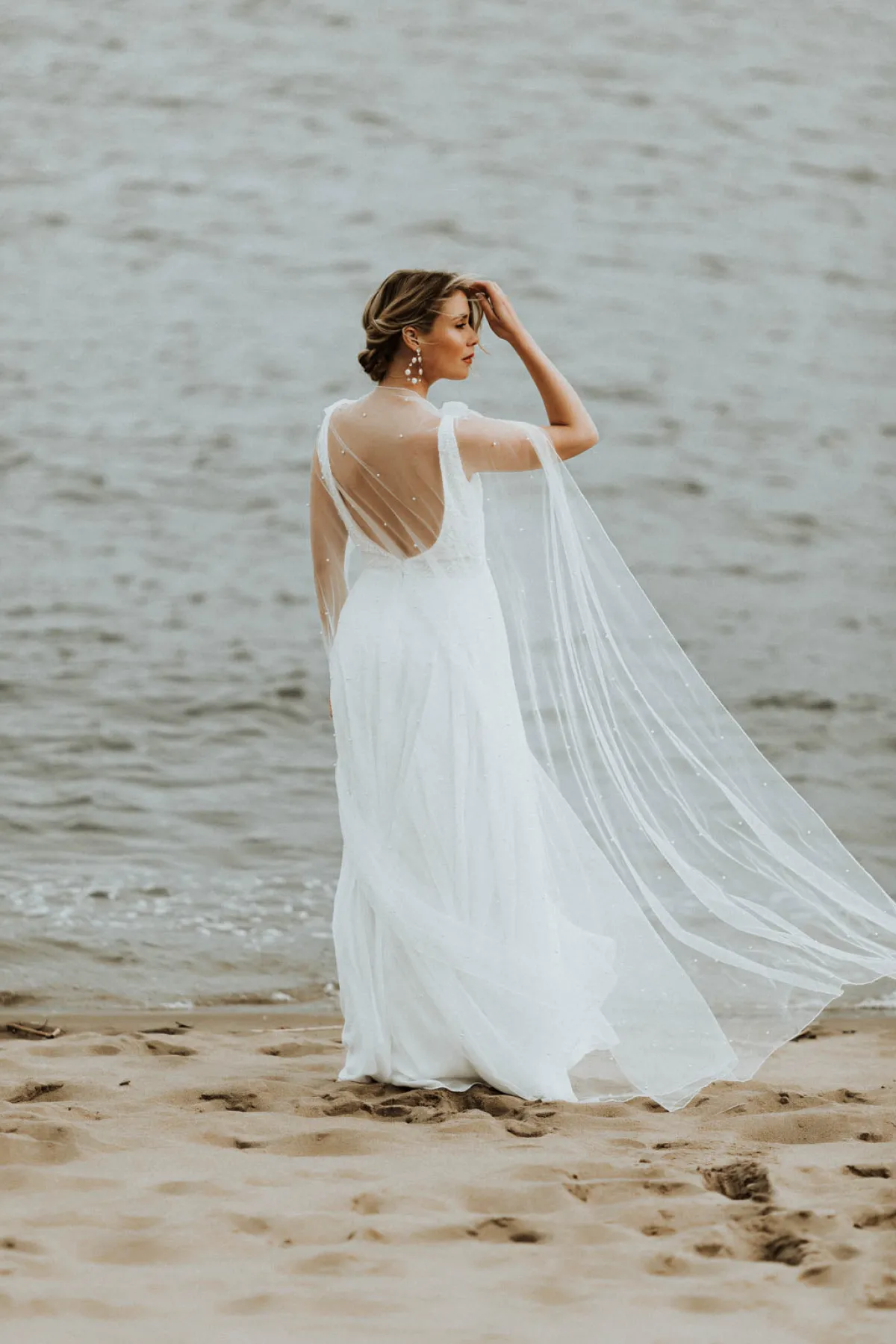 Bodenlanges Braut Cape mit Schmuckperlen>Untamed Petals Outlet