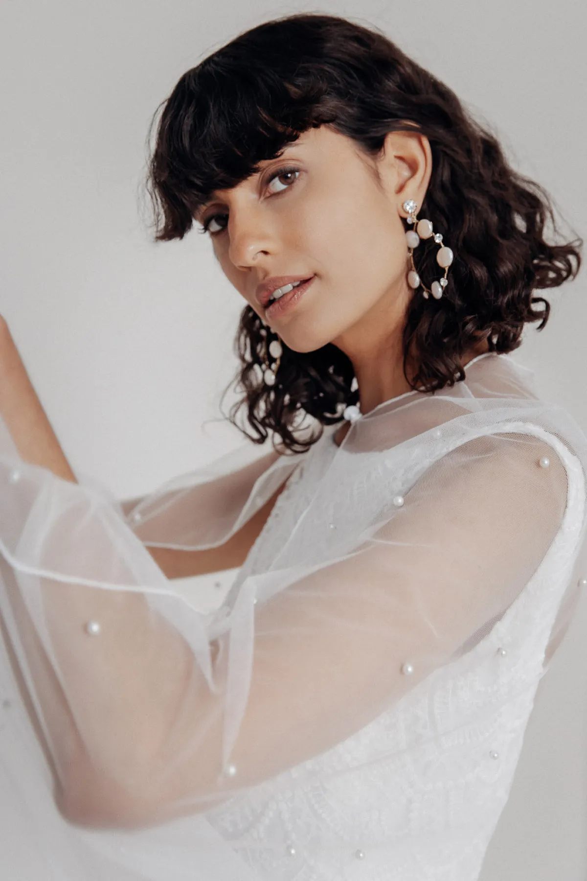 Bodenlanges Braut Cape mit Schmuckperlen>Untamed Petals Outlet