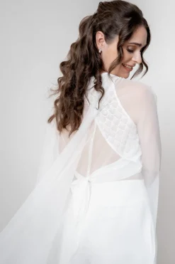 Braut Cape mit langer Schleppe – Oriana><noscript><img width=