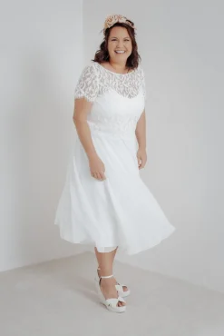 Braut Chiffonrock in Ivory – Emmi Curvy><noscript><img width=