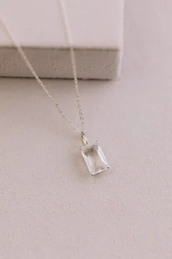 Braut Halskette mit Smaragdschliff-Kristall – Icon><noscript><img width=