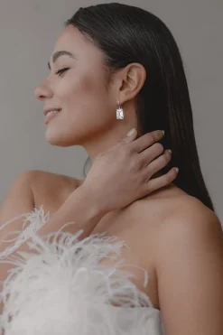 Braut Ohrringe mit großen Kristallen – Icon><noscript><img width=