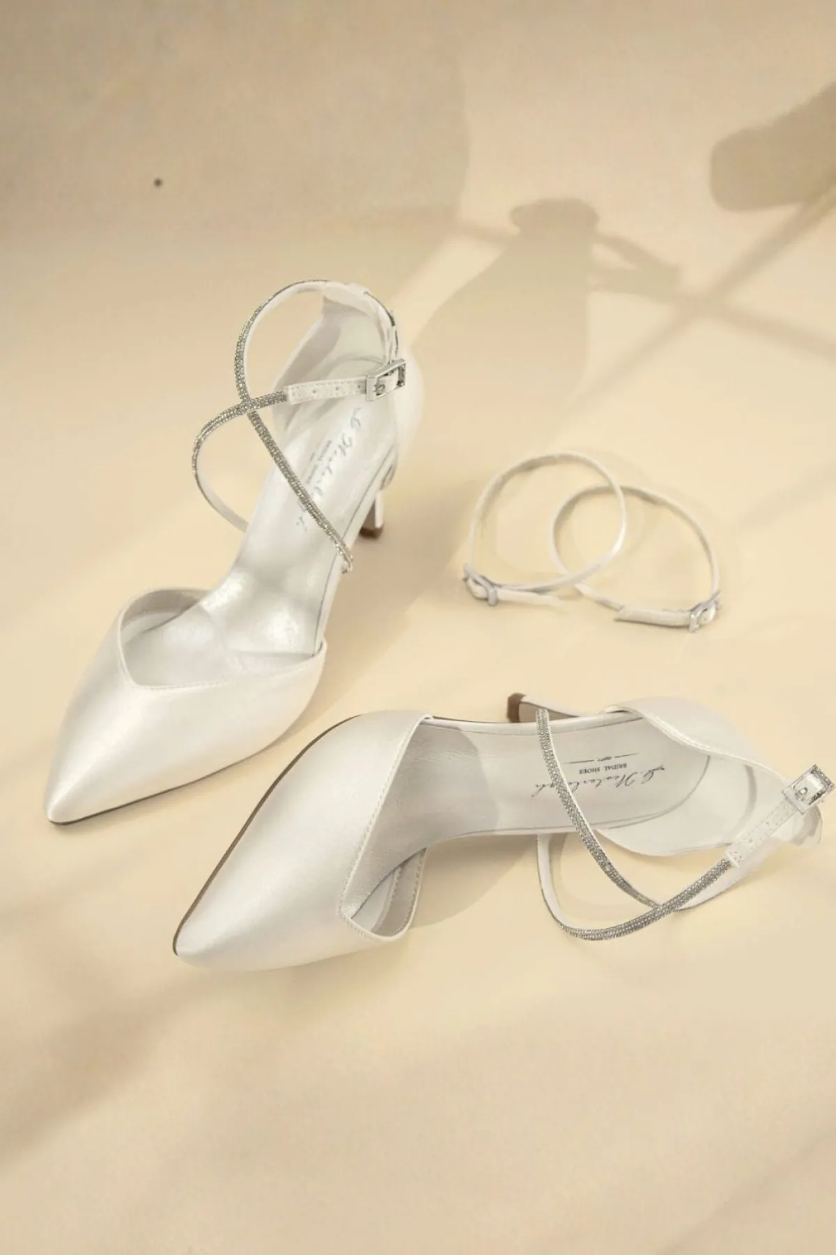 Braut Pumps mit funkelndem Riemen – Marielle Ivory Satin | G.Westerleigh>G. Westerleigh Hot
