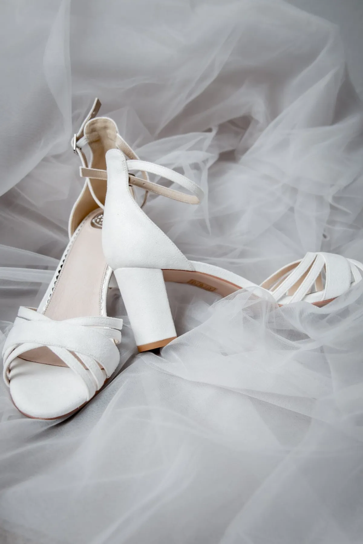 Braut Sandale aus Velours – Frankie | The>Perfect Bridal Company Sale