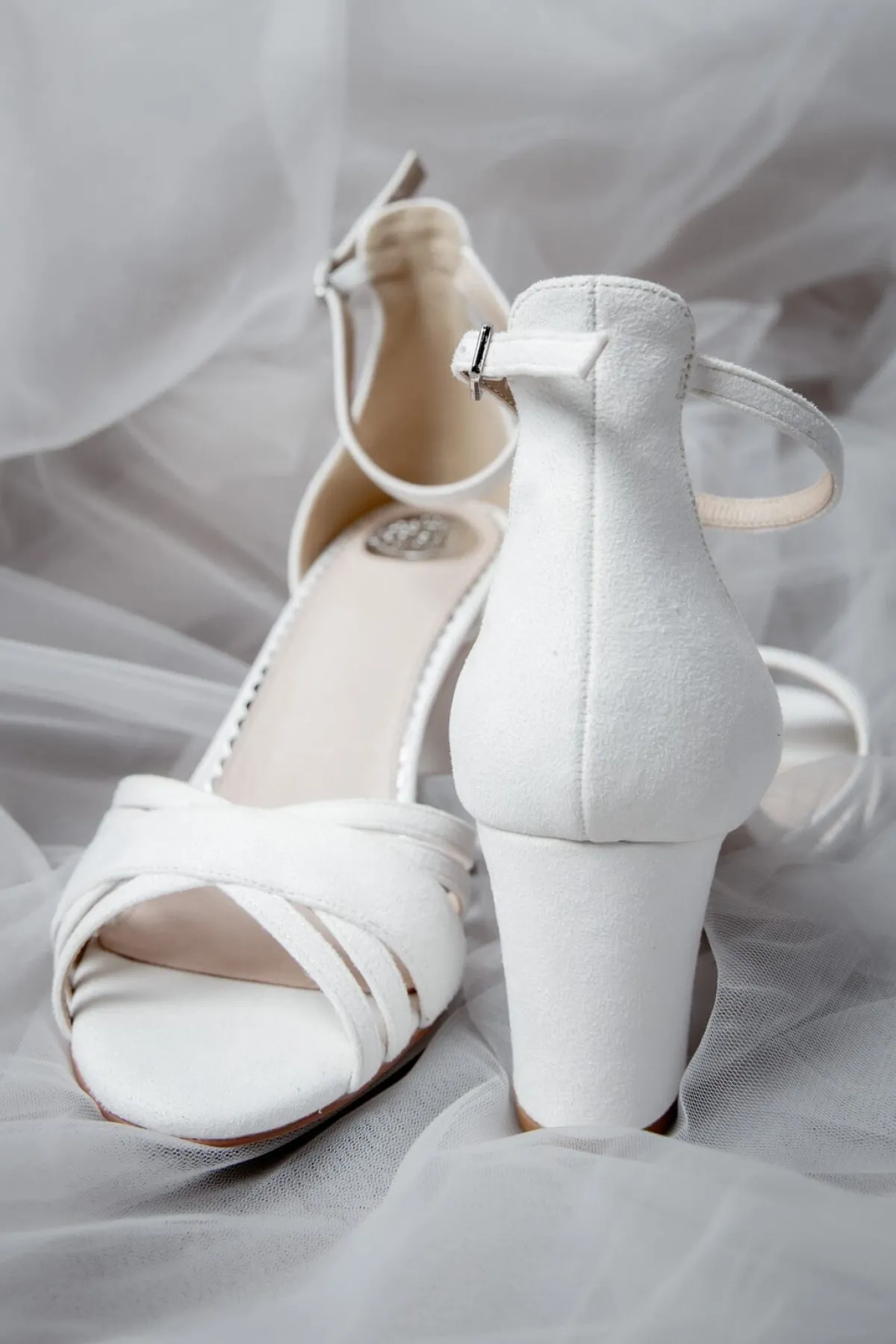 Braut Sandale aus Velours – Frankie | The>Perfect Bridal Company Sale