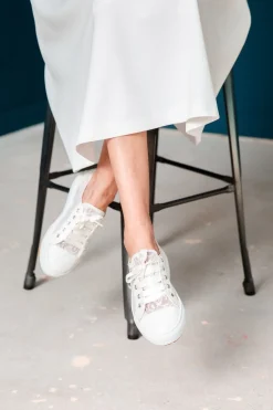 Braut Sneakers mit Spitze und Satinschnürsenkeln - Nelli Pearl Lace>Elsa Coloured Shoes Discount