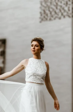 Braut Top mit Blätter-Muster und Rückenausschnitt – Emilia><noscript><img width=