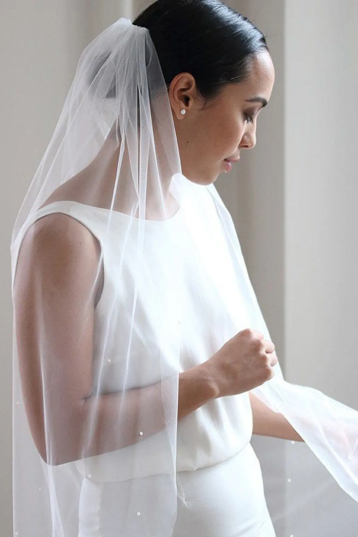 Brautschleier aus feinem Tüll mit Perlen in Ivory – Tempête>Davie & Chiyo New