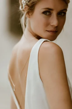 Brautschmuck, zweireihige Rückenkette mit Strasstropfen>La Chia Sale