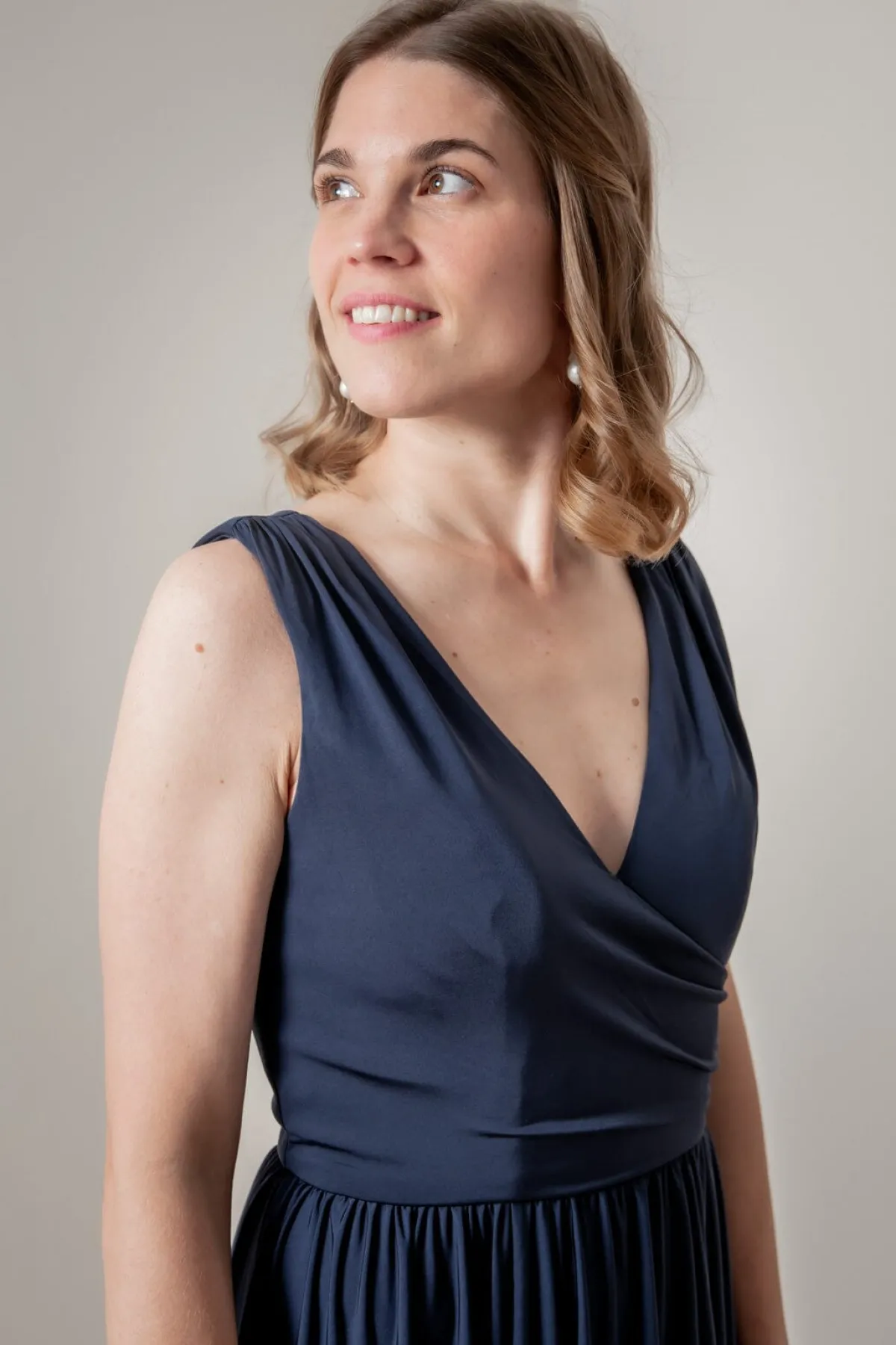 Dunkelblaues Brautjungfernkleid |>Eliza & Ethan Clearance