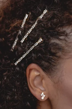 Funkelnde Ohrstecker mit kubistischem Kristall und Perle - Trinity><noscript><img width=