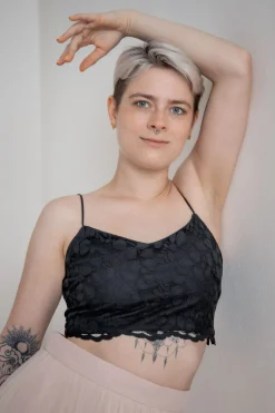 Gemustertes Spitzentop – Norine Cropped Black>noni Best