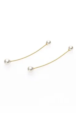 Goldfarbene Ohrhänger mit Perle><noscript><img width=