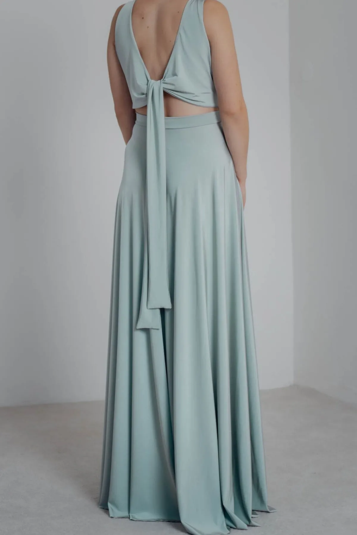 Grünes Brautjungfernkleid – Reverse Gown Sage>twobirds