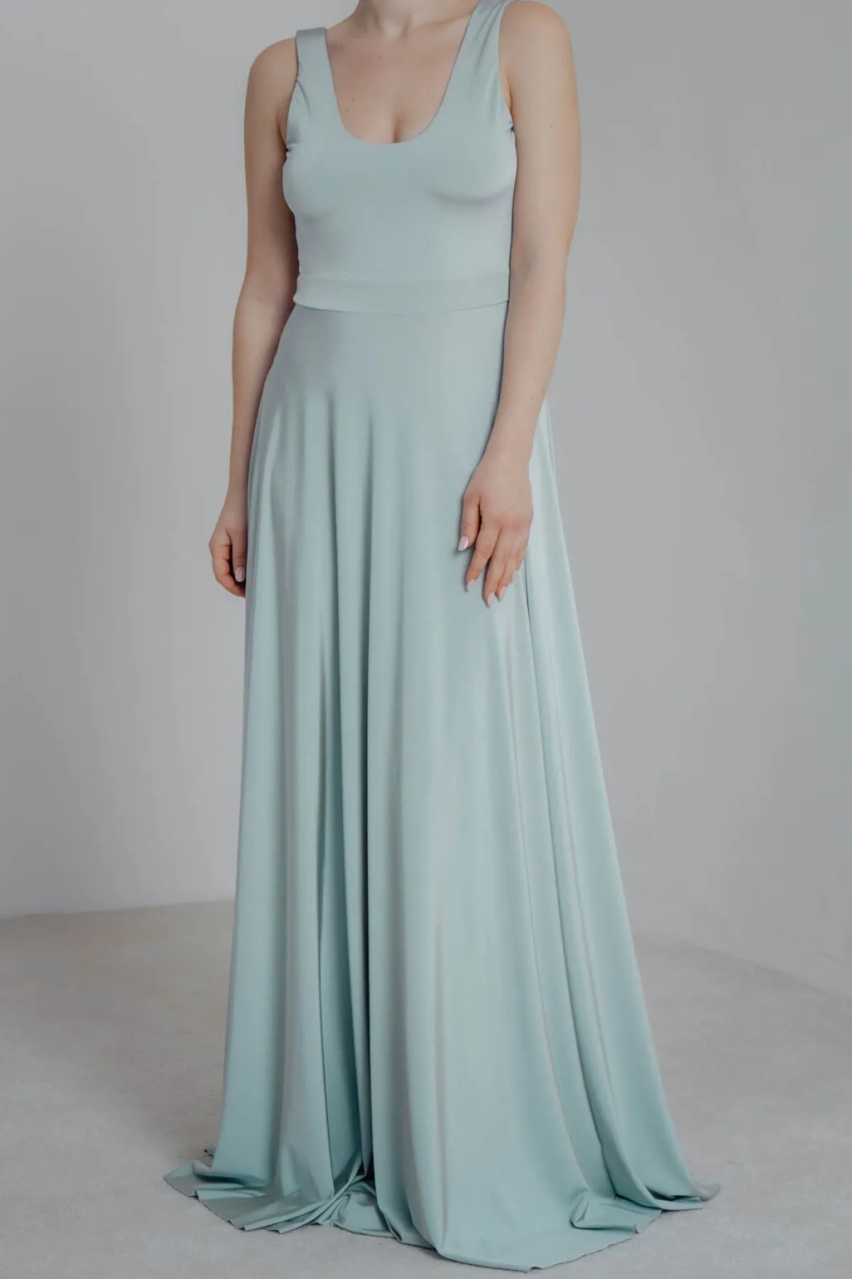 Grünes Brautjungfernkleid – Reverse Gown Sage>twobirds