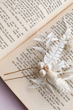 Haarnadel mit Farn- und Trockenpflanzen und Perlenverzierung>Stefanscaro Online