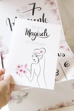 Hochzeits-Countdown-Kalender™ mit Gold-Armband und Schlafmaske><noscript><img width=