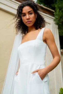 Kathedralen-Schleier aus Softtüll in Ivory>Poirier Outlet