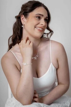 Kleine Ohrhänger in Silber><noscript><img width=