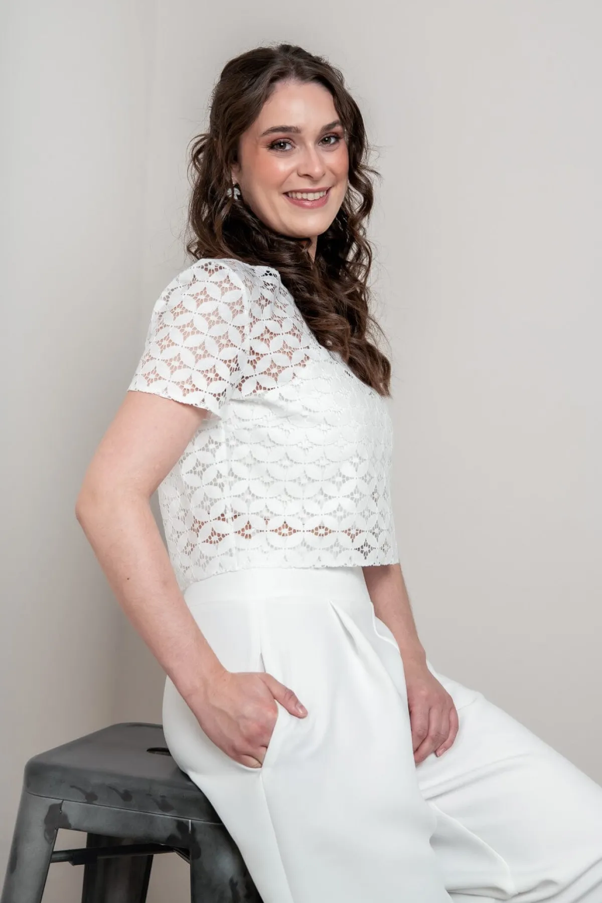 Kurzarm-Braut Top aus geometrischer Spitze – Morlin>noni Online