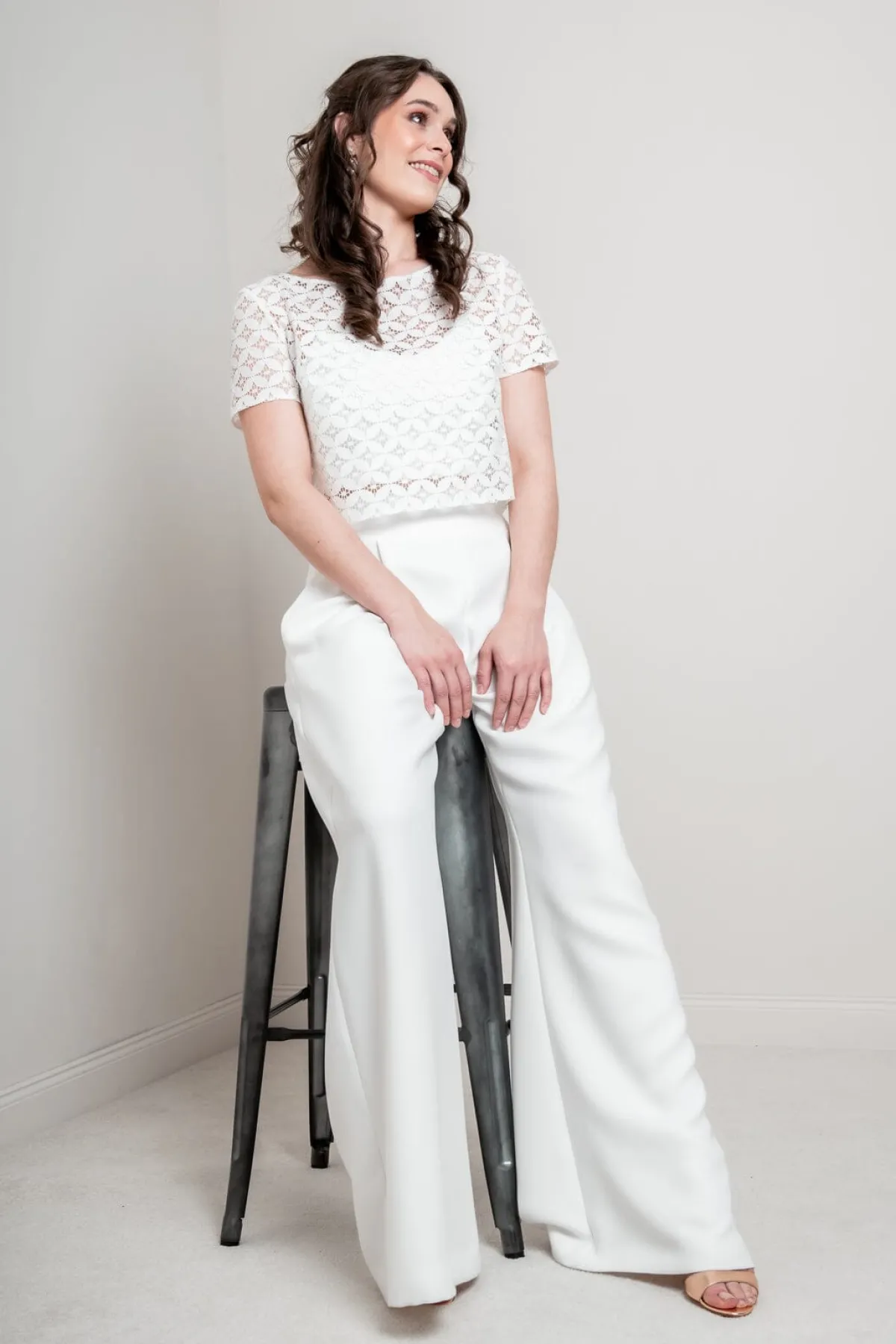 Kurzarm-Braut Top aus geometrischer Spitze – Morlin>noni Online