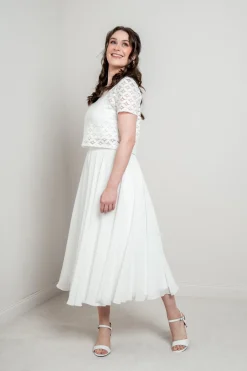 Kurzarm-Braut Top aus geometrischer Spitze – Morlin><noscript><img width=