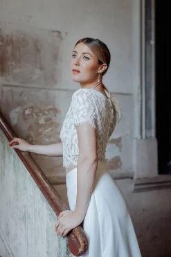 Kurzarm-Braut Top mit Blättermuster – Elva><noscript><img width=