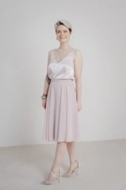Kurzer Chiffonrock – Tulpa Rosé><noscript><img width=