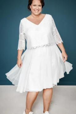 Kurzer Plus Size-Braut Rock in Ivory – Evie Curvy><noscript><img width=
