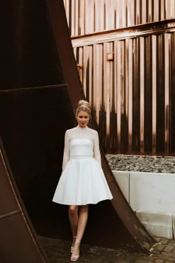 Kurzer Tellerrock für das Standesamt – Kalea>noni Best