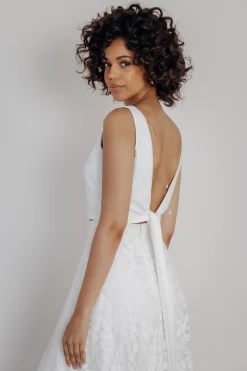 Lange, zweireihige Rückenkette mit Perlen, Brautschmuck><noscript><img width=