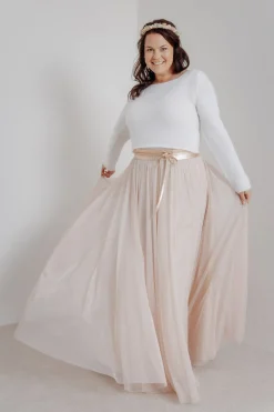 Langer Braut Rock aus fließendem Softtüll in Blush – India Curvy><noscript><img width=