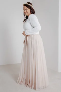 Langer Braut Rock aus fließendem Softtüll in Blush – India Curvy><noscript><img width=