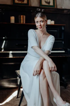 Langer Braut Rock mit Schlitz und Zierknöpfen – Eira><noscript><img width=