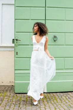 Langer Tüll-Braut Rock mit Perlen – Sira><noscript><img width=