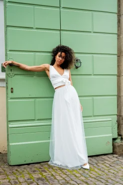 Langer Tüll-Braut Rock mit Perlen – Sira><noscript><img width=