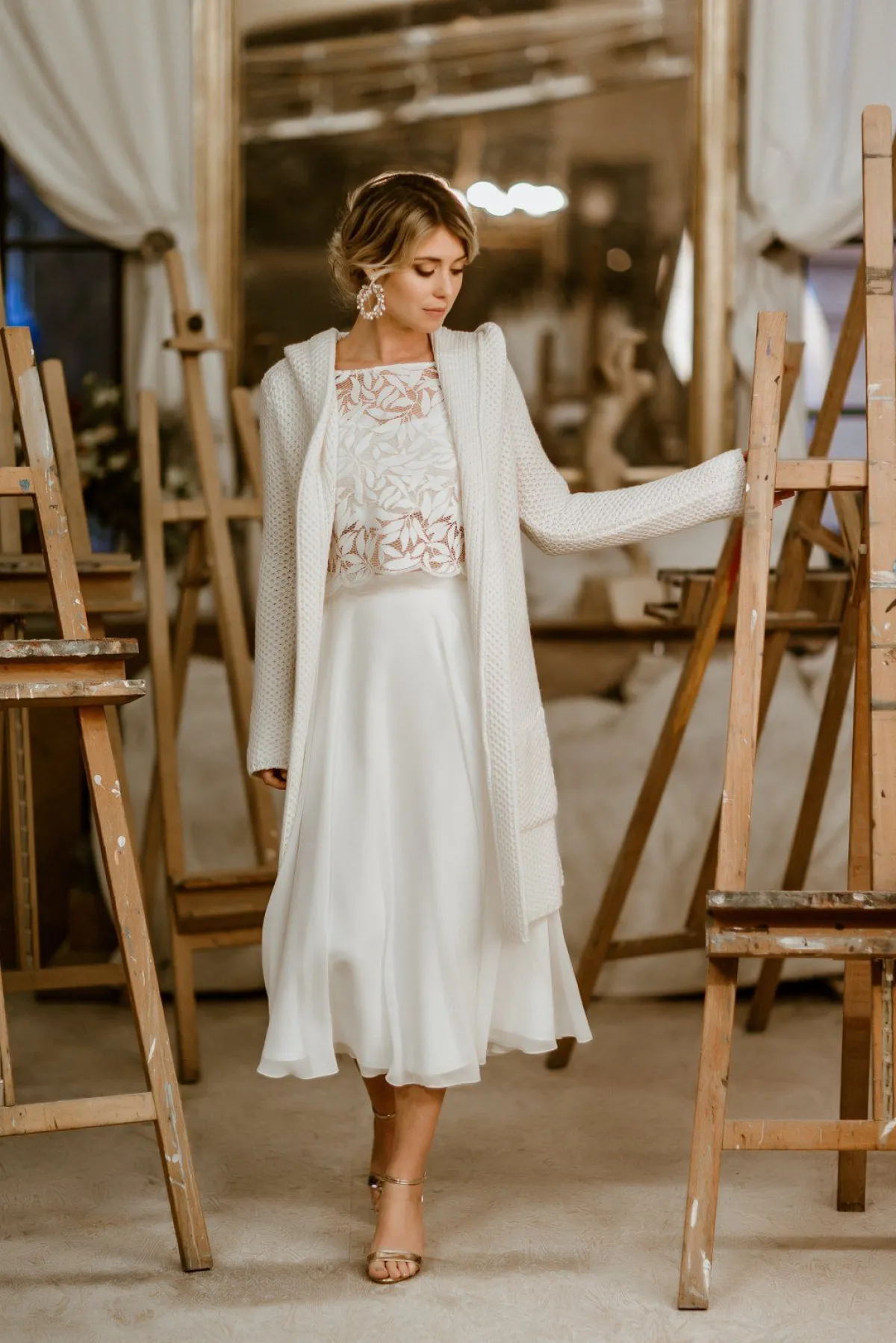 Leichter Brautmantel aus Strick mit Kapuze in Ivory>Zoe Ona Online