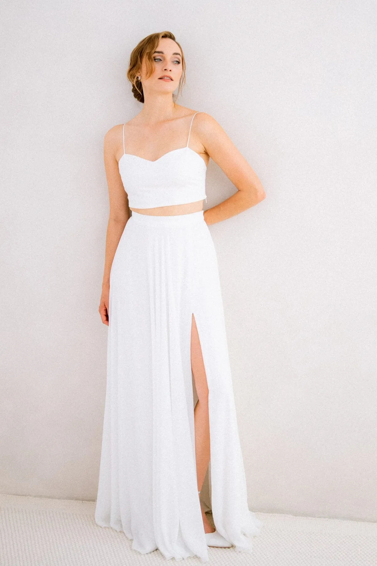 Maxi-Braut Rock in Ivory mit Beinschlitz – Jona>noni New