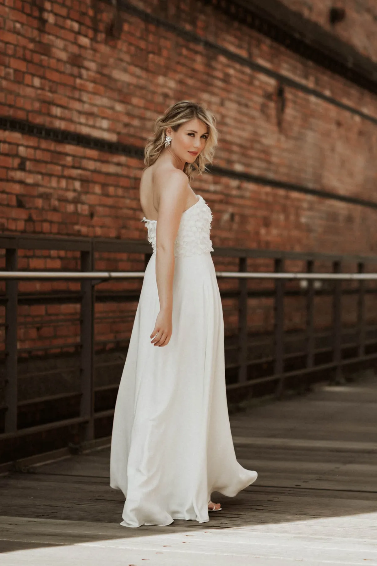 Maxi-Braut Rock mit Schlitz – Lunamae>noni Sale