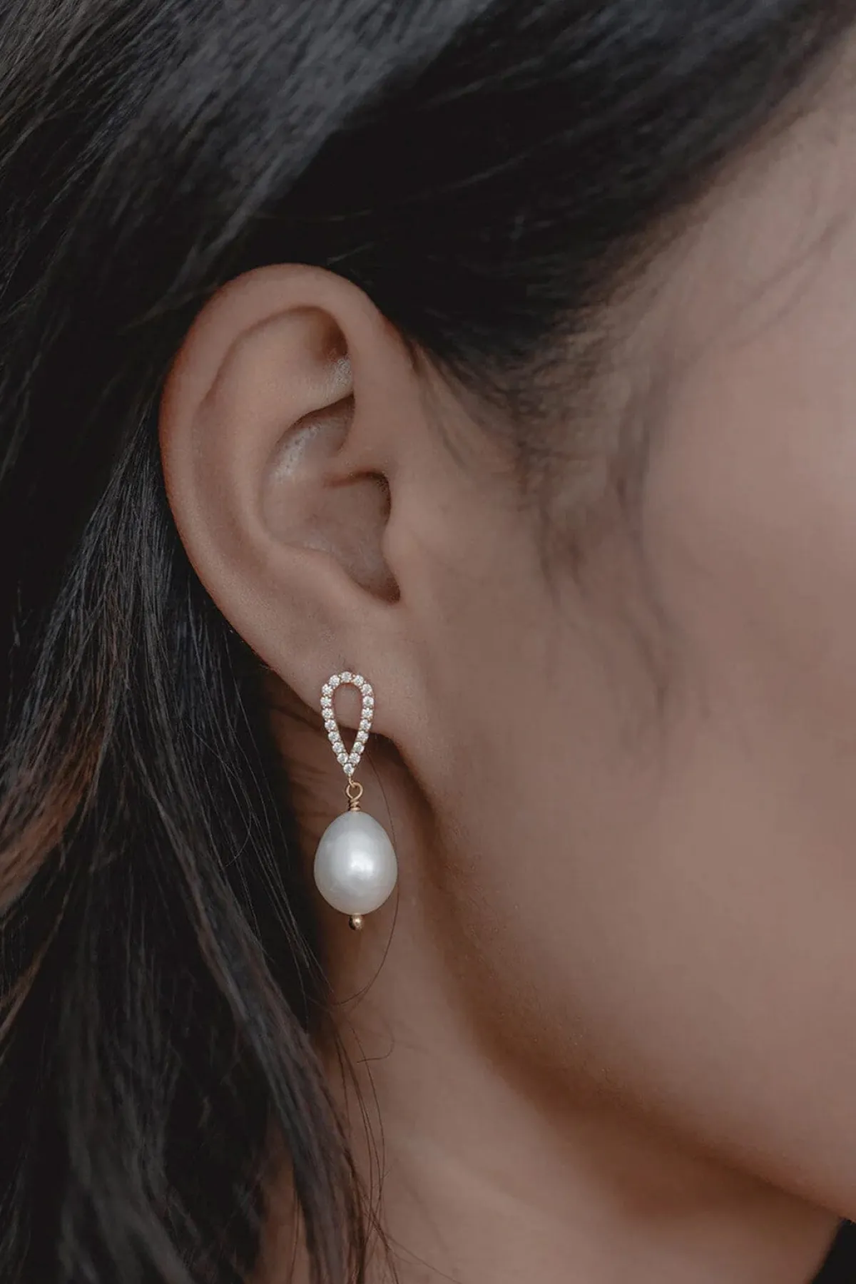 Perlenohrringe mit Kristallsteckern – Isabel>Juvelan Outlet