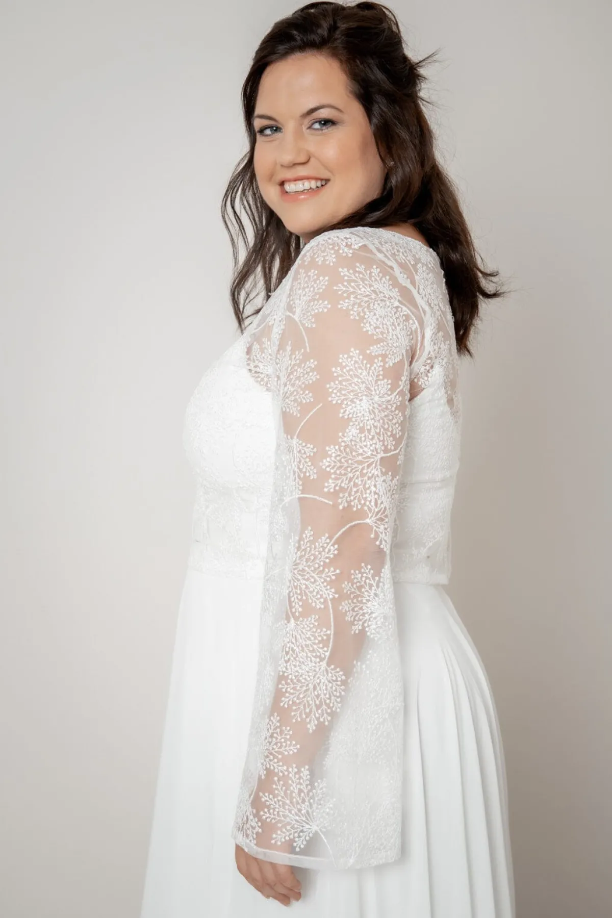 Plus Size Braut Top mit Trompetenärmeln – Safi Curvy>noni Discount