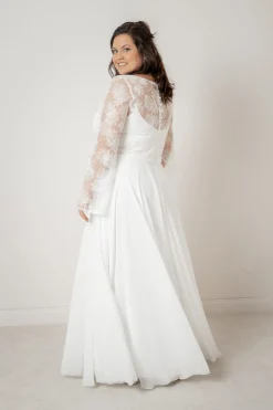 Plus Size Braut Top mit Trompetenärmeln – Safi Curvy><noscript><img width=