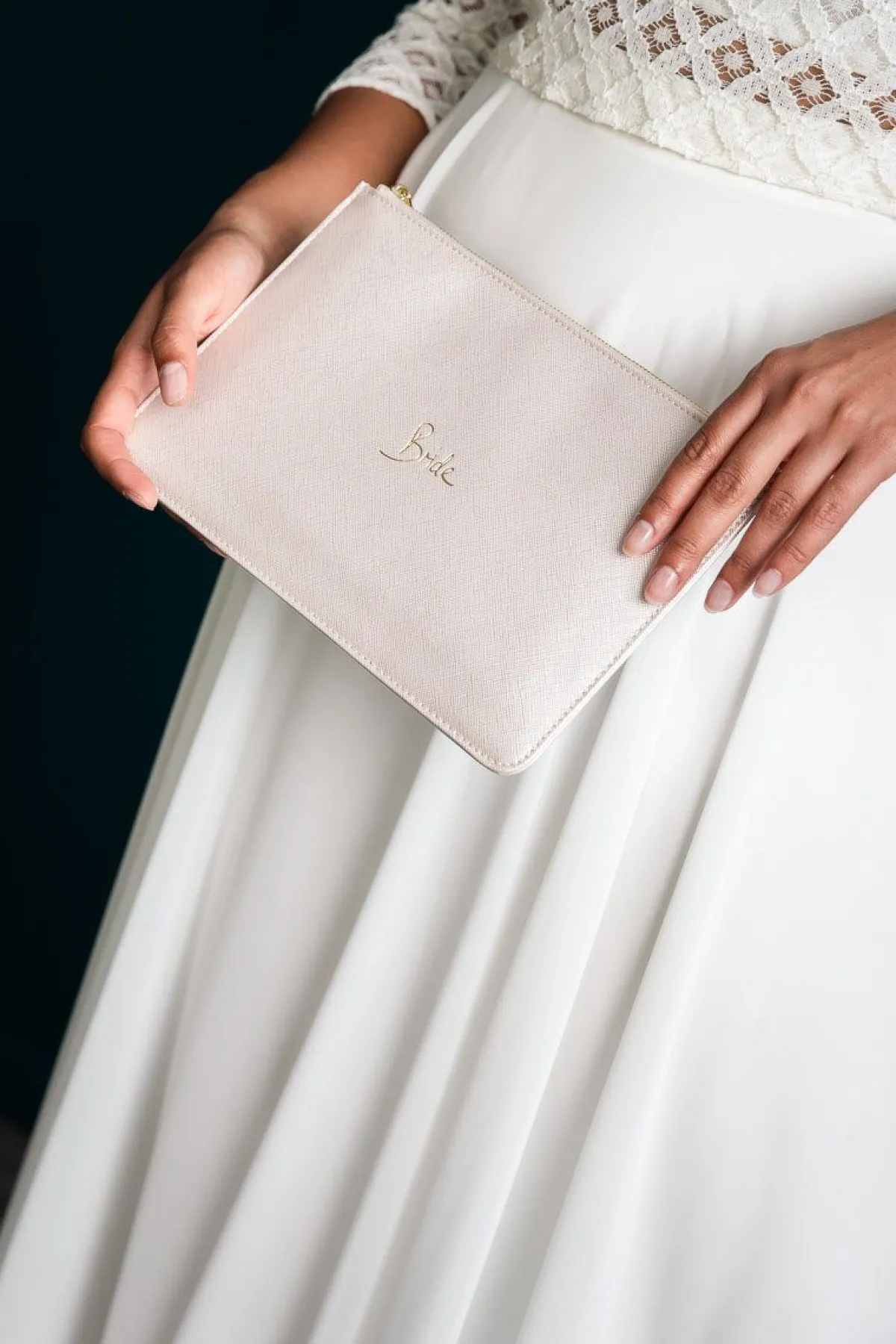 Pouch "Bride" in Metallic White –>Katie Loxton Outlet