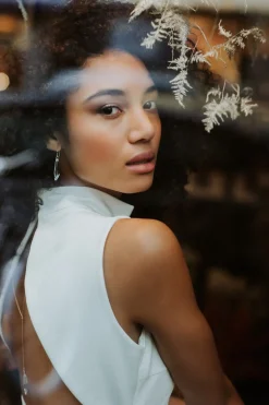 Puristische Rückenkette mit Kristall Anhänger - Aphrodite><noscript><img width=