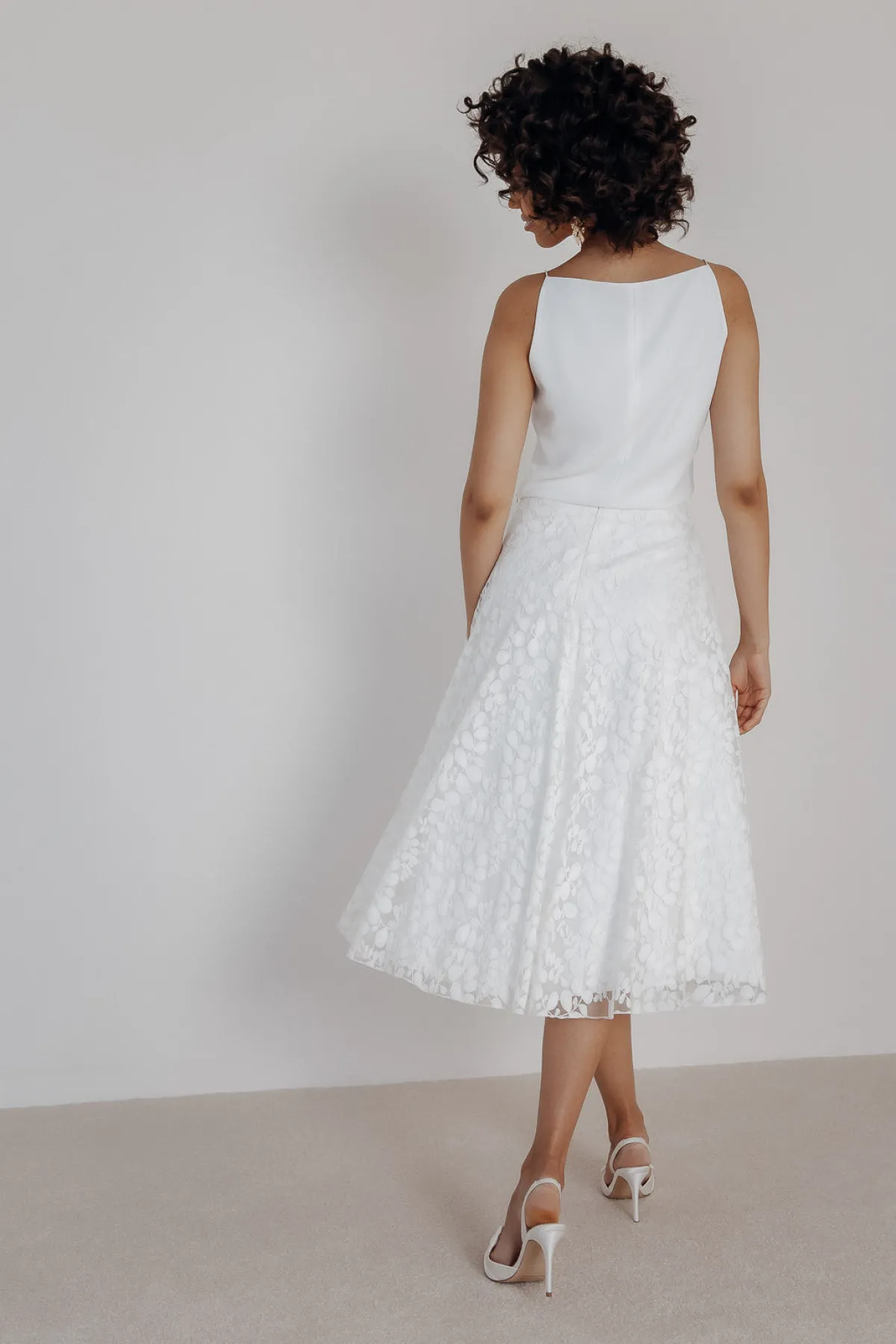 Rock aus Botanikspitze mit Taschen – Liza Midi>noni Sale