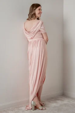 Rosafarbenes Brautjungfernkleid |><noscript><img width=