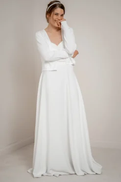 Schlichter Braut Cardigan in Ivory><noscript><img width=