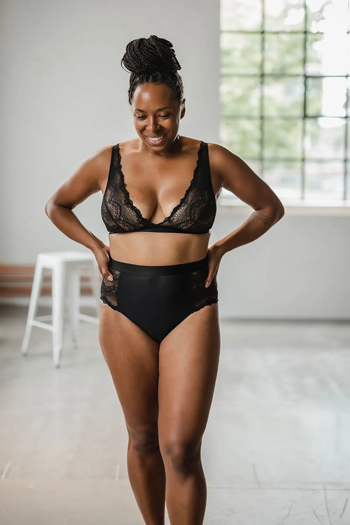 Schwarzer Plunge-BH aus Spitze>Understatement Online