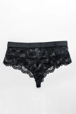 Schwarzer Spitzen-String im High-Waist-Look><noscript><img width=